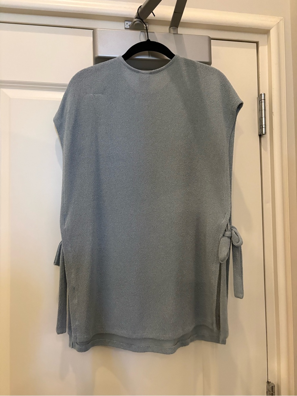 H&M Light Blue Knit Sleeveless vest - Picture 3 of 5